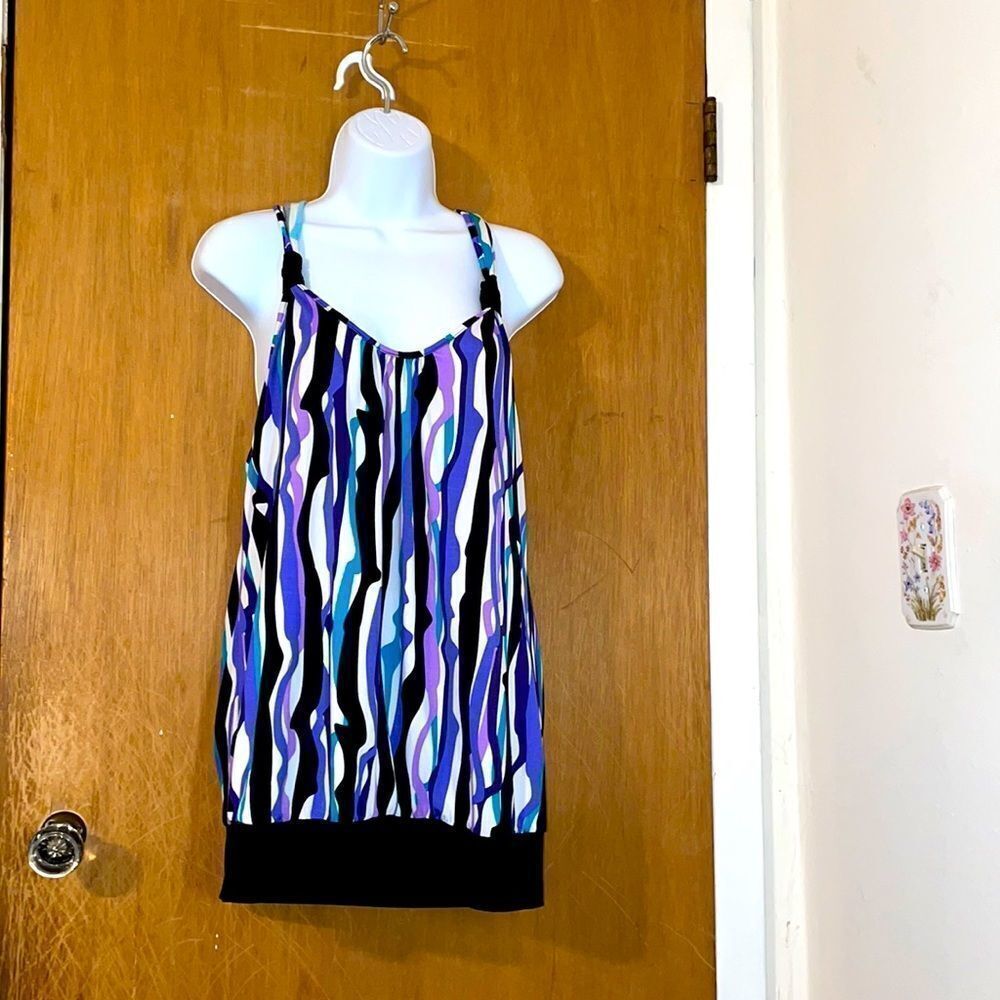 Delusional sleeveless top! SizeXL! EUC! Multicolor! Great for any occasion!